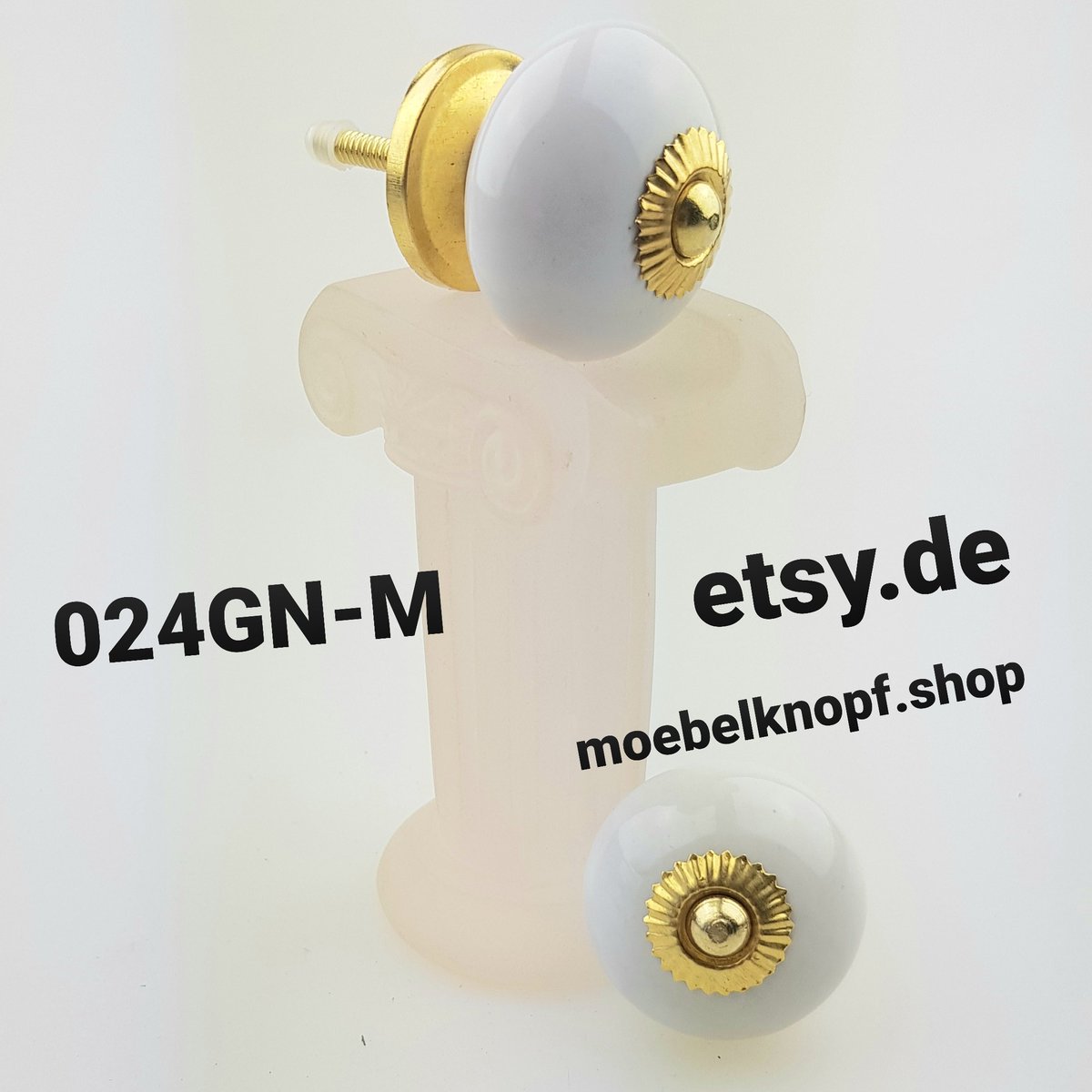 freitag_gundula's tweet photo. Weisse #moebelknaeufe von @freitag_gundula
#moebelknaeufe #MOEBELDEKO #furnitureknobs #furniturehandles #pomellimania #pomelliceramica #mobilimanopole #poignéedemeubles #tiradoresypomos #ceramicknobs #Upcycling #jayknopf https://t.co/mJzPy4jUar