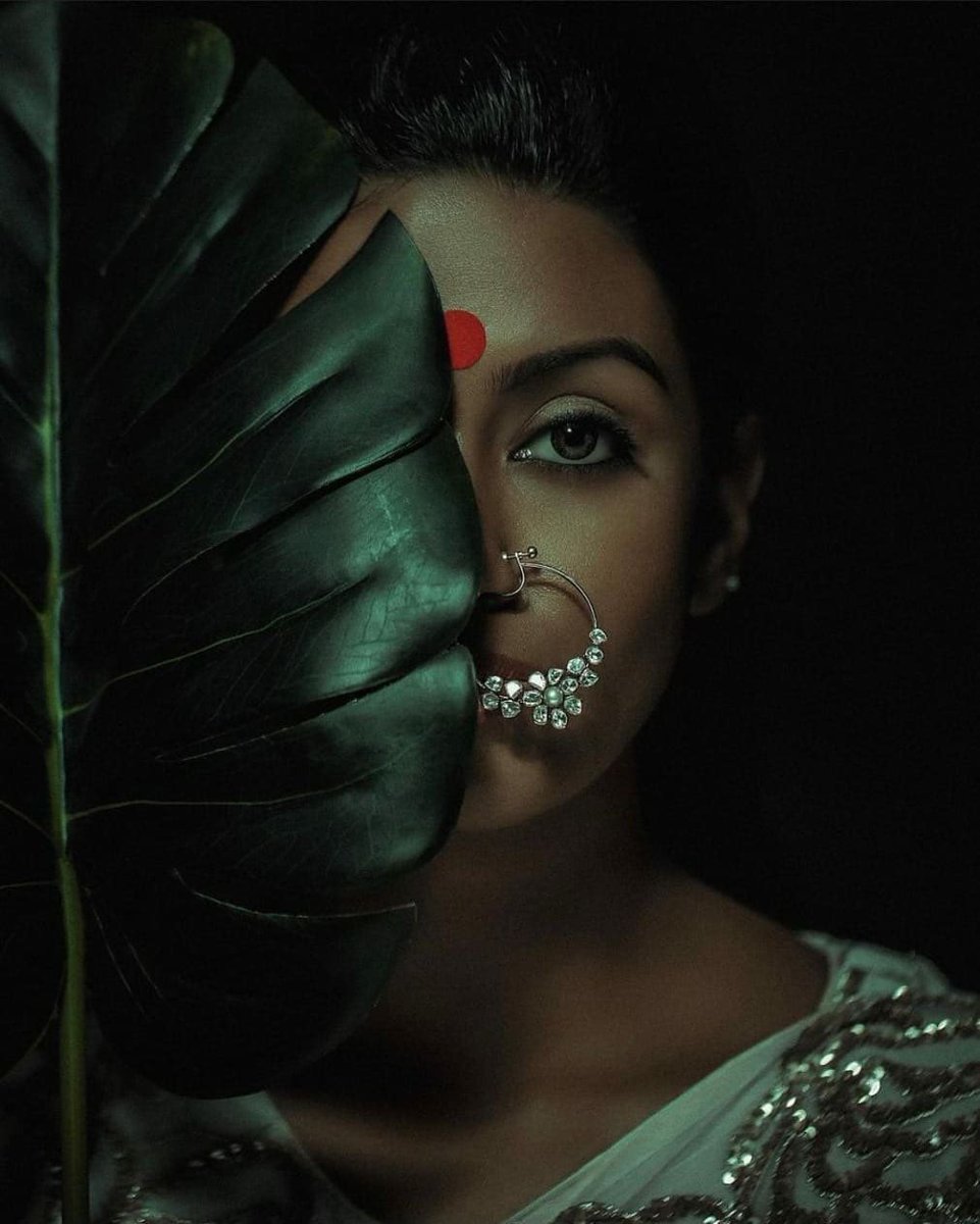 Berry93Sha's tweet photo. Elegant @RHaripriyan 🤩 Latest Still

#Roshni #RoshniHaripriyan #BharathiKannama https://t.co/pWUvYysyHC