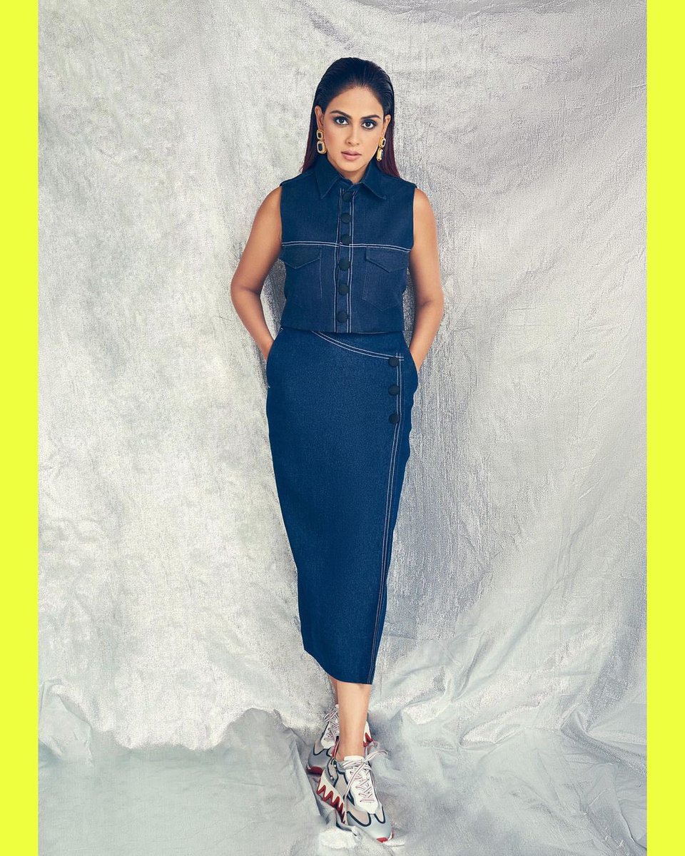 Berry93Sha's tweet photo. Genelia 😍😍😍 https://t.co/PL7UZ1HllK