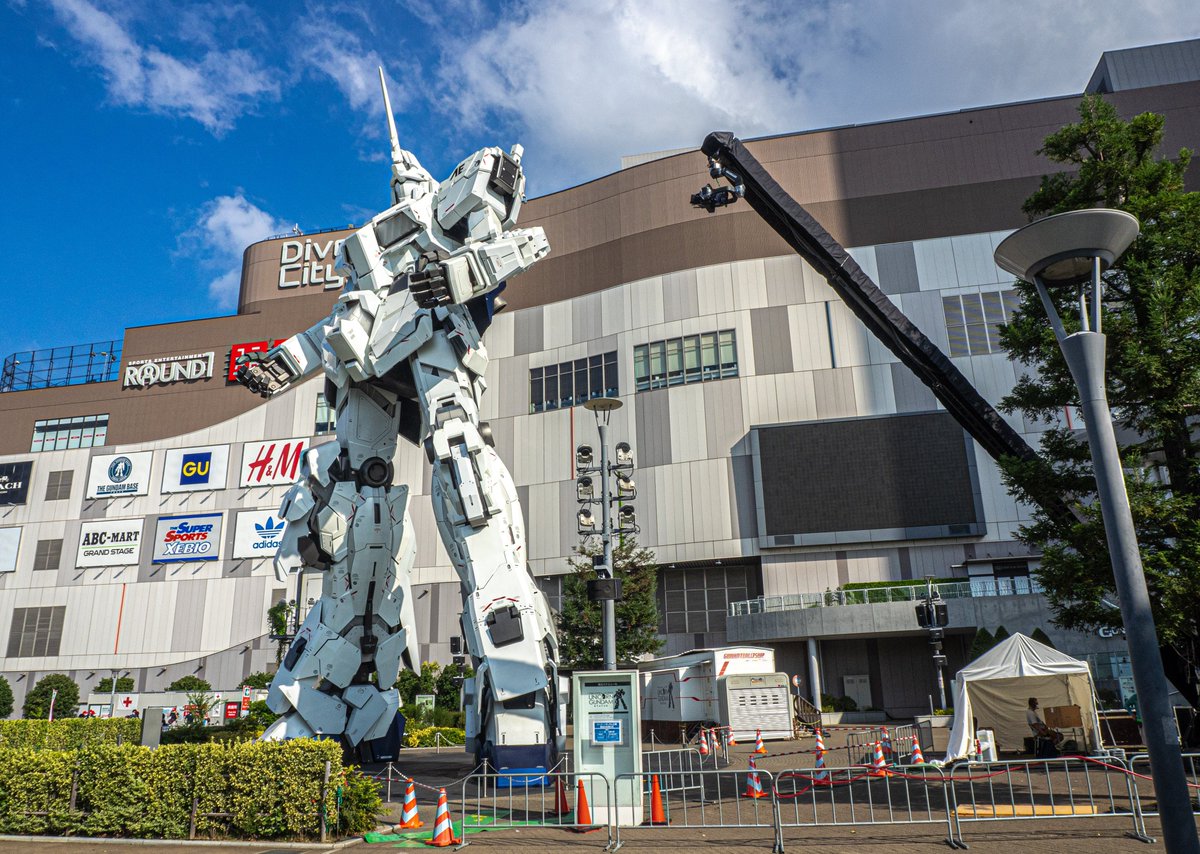 よっくん Life Sized Unicorn Gundam And The Olympic Games We Also Shoot Videos To Convey The Wonders Of Athletes Olympics Tokyo Triathlon Gold トライアスロン男子 実物大ユニコーンガンダム 実物大ユニコーンガンダム立像 よっくん Life Sized Unicorn Gundam And The Olympic Games We Also Shoot Videos To Convey The Wonders Of Athletes Olympics Tokyo Triathlon Gold トライアスロン男子 実物大ユニコーンガンダム 実物大ユニコーンガンダム立像