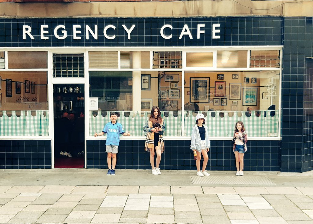 john_leslie1979's tweet photo. THE REGENCY: Fantastic breakfast, special loaction. This place is epic and I'd recommend anyone visiting London to try it out. A cafe and a film loaction. Added special memories for me too! 💙 #RegencyCafe #Grant #London #memories https://t.co/nSLGAJ6WfE