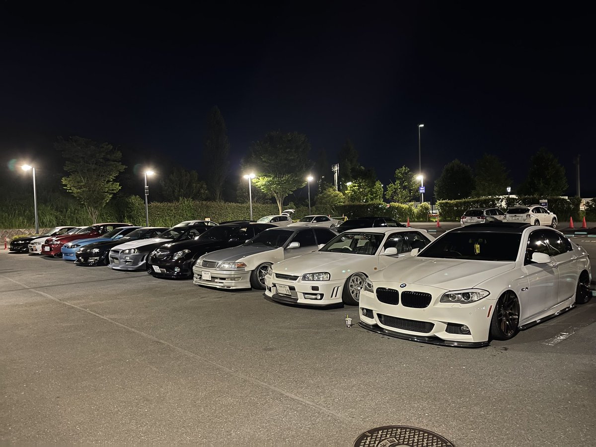 t_hayato_FF's tweet photo. Sea Side Drop +2台で参加しました🙌
自分らのER34 2台、ヴェロッサ、マークII、F10の写真あればください😂
タグ付け用
ヴェロッサ @oss0806
マークII @wata_0001
白い34とF10の先輩はTwitterやってないです😢
#PUMT https://t.co/pQDvxCWoMG
