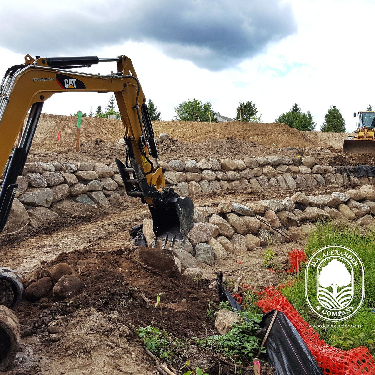 DAAlexanderCo's tweet image. On our Monday grind!

🚧👷‍♂️💪

#daalexander #landdevelopment #boulderwall #caterpillar #buildersbestfriend #loveyourlandscape #newconstruction #excavator #heavyequipmentlife #CantonMI #NorthvilleMI #PlymouthMI #SouthLyonMI #LyonTownshipMI #AnnArborMI #LivoniaMI #WestBloomfieldMI