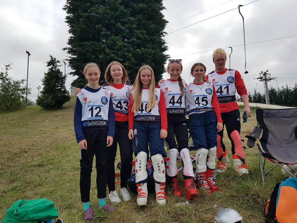 Six #teamPSR Pontypool skiers help Wales to silver against other U.K. regions and nations in the inter regional races at Swadlincote this weekend. Da iawn pawb. 
🏴󠁧󠁢󠁷󠁬󠁳󠁿🥈