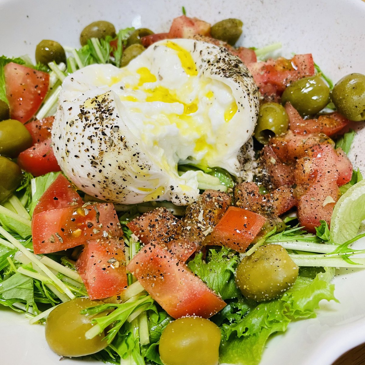 みうつーのごはん On Twitter 今日のご飯 馬刺し スナップエンドウとベーコン炒め ゴーヤのツナマヨ和え ブラータサラダ ずっと食べたかったブラータやっと手に入れた みうつめし ぬい撮り