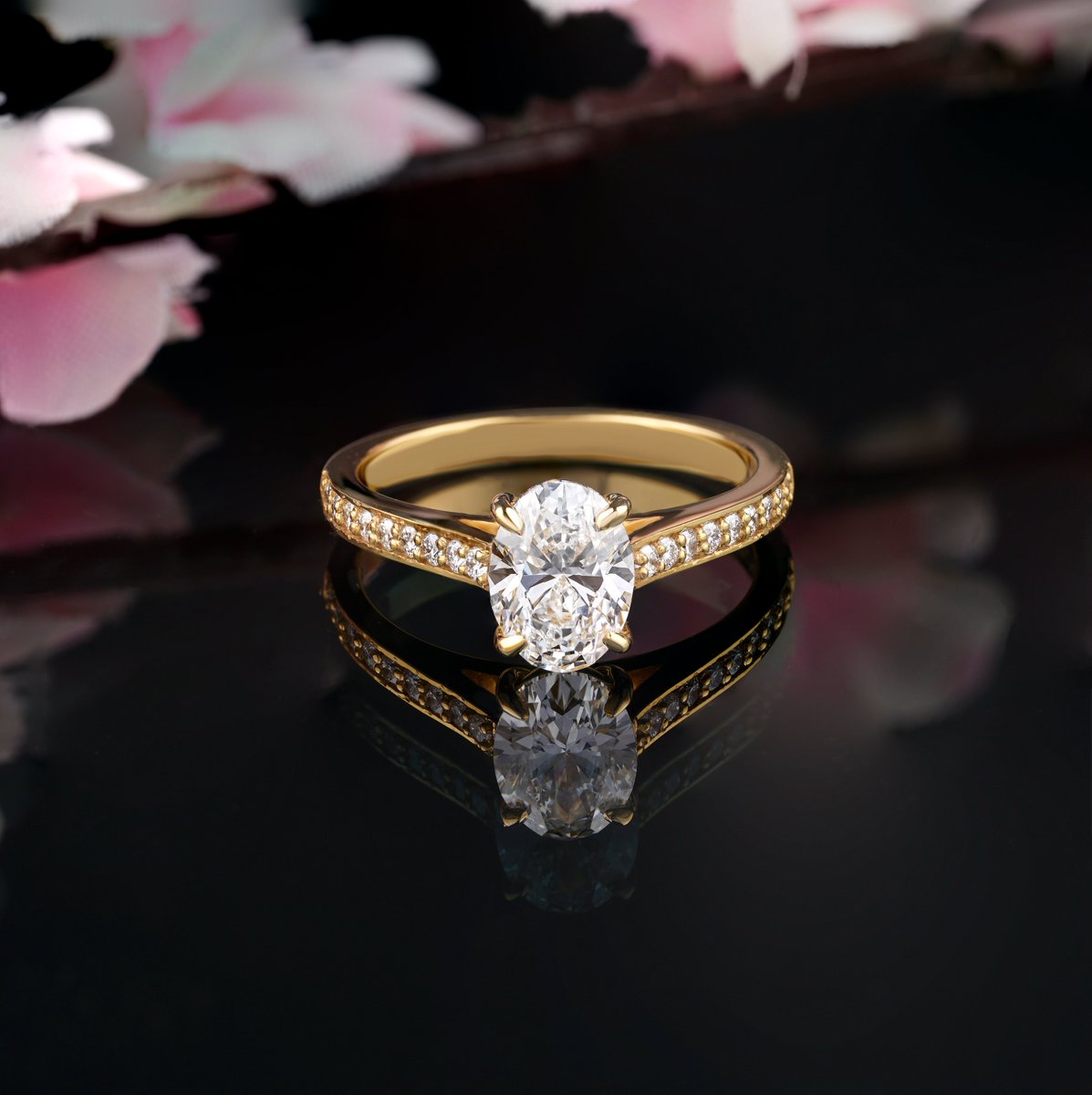 Creating lifetime jewelry that will make our customers smile is our main goal💎
☎️Book an appointment with us to create your perfect Engagement/Wedding 💍
Email:excellentcorporation4@gmail.com
Call:+91 9081778198