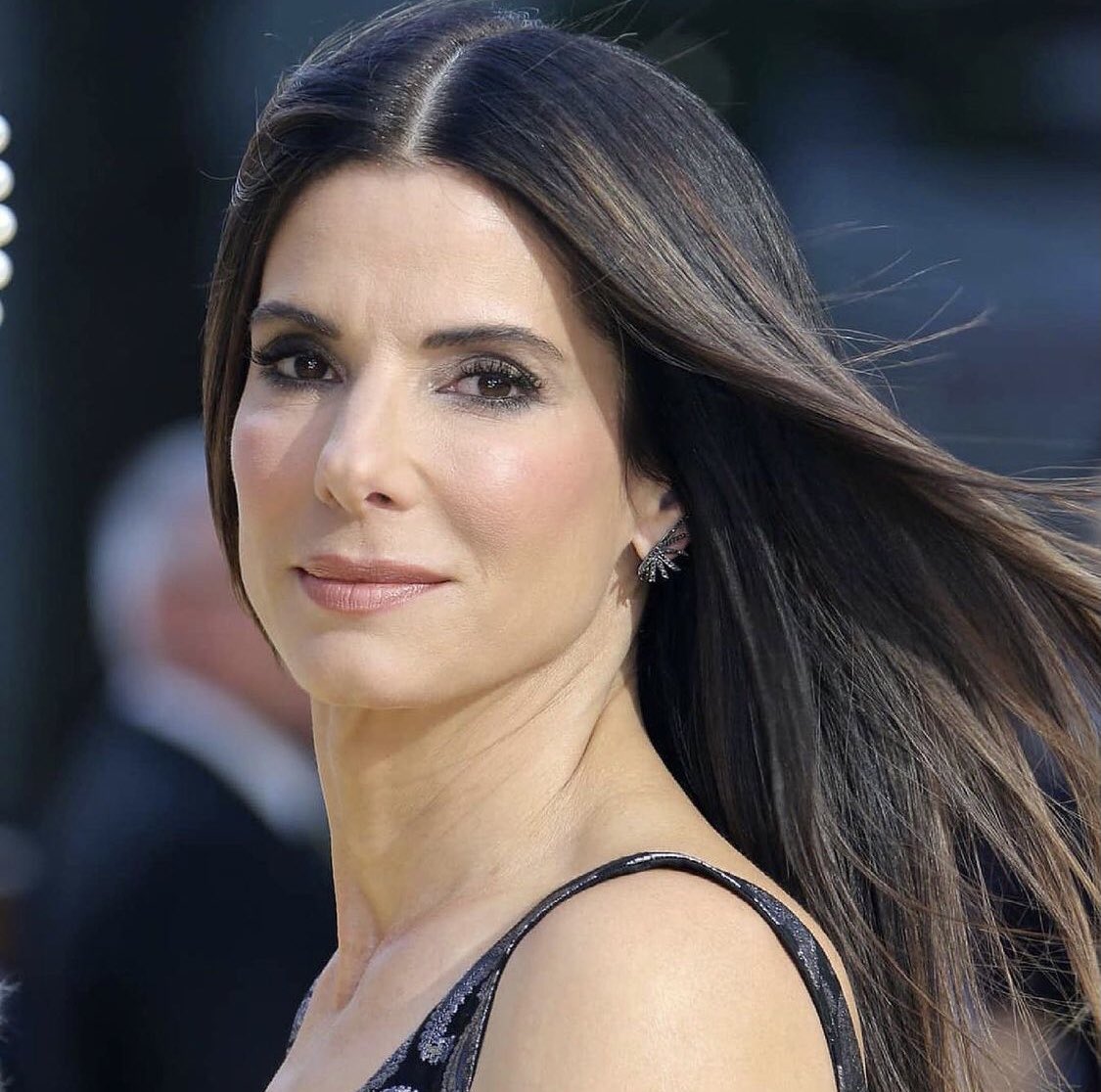 HAPPY BIRTHDAY TO THE BEST PERSON IN THE WORLD SANDRA BULLOCK 