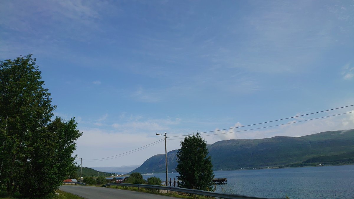 slundbla's tweet photo. Hansnes today 26.07.21 at 12.15, +15 degrees C ( 60 F) tap pict, whish you all a great Monday and week ahead ⛅🙋 https://t.co/YcTMQzUxx5