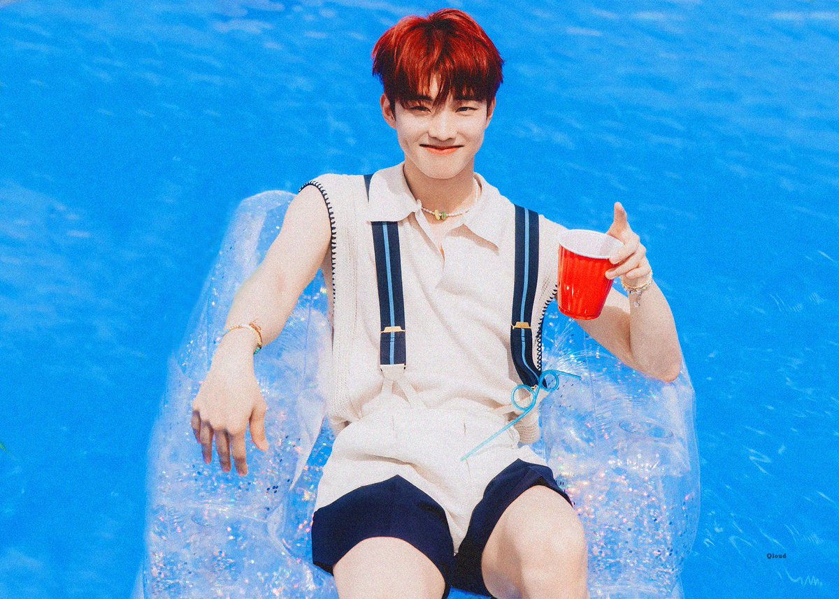 Q_loud_'s tweet photo. [THRILL-ING] SPLASH CONCEPT PHOTO
#더보이즈 #큐

야자수 너무해..🌴 https://t.co/obPOdUklnK