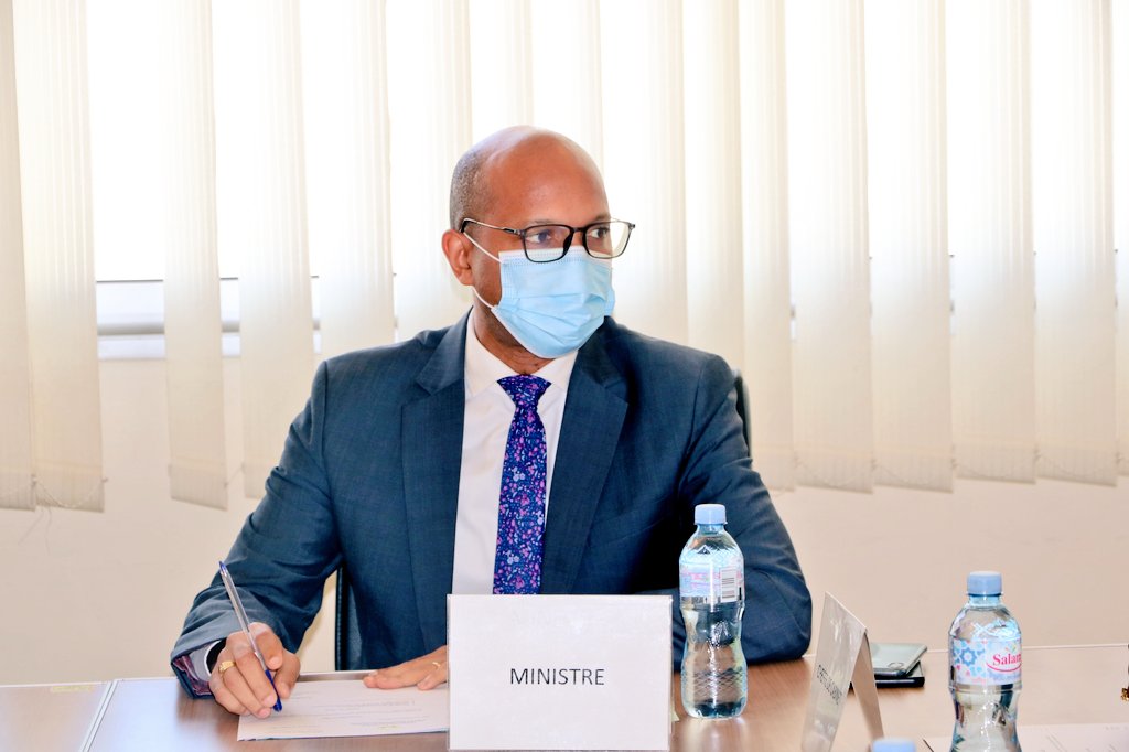 Ministère en charge des Investissements et des PPP tweet media