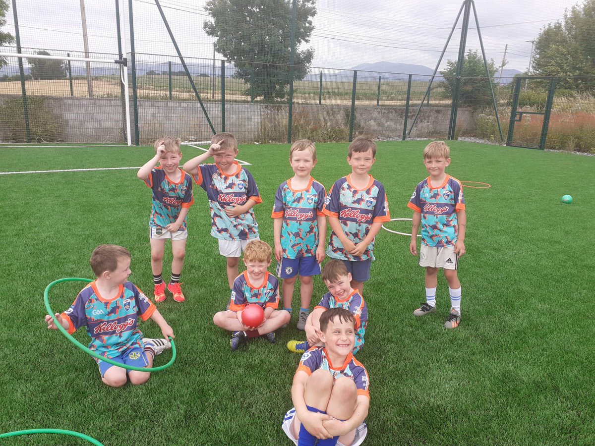 pookiefitz's tweet photo. 150 kids are having a great time at  @ArdfinnanGAA  Cul Camp today . 1/3

Well done to all involved

@ArdfinnanLGFA @laura_dillon1 @sjburke84 @tippgamesdev https://t.co/rBpadiyxBe