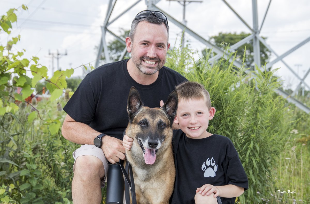 #HappyBirthday number 10 to #K9 Vader today, doing well in retirement, enjoying life! Pictured here with his favorite tiny human! @BrownDeerWIPD @k9sofvalor @k9beny_bdpdwi @bdpdk9haber @k9_retired @PoliceK9sandMWD @k9copmagazine @FansofLivePd