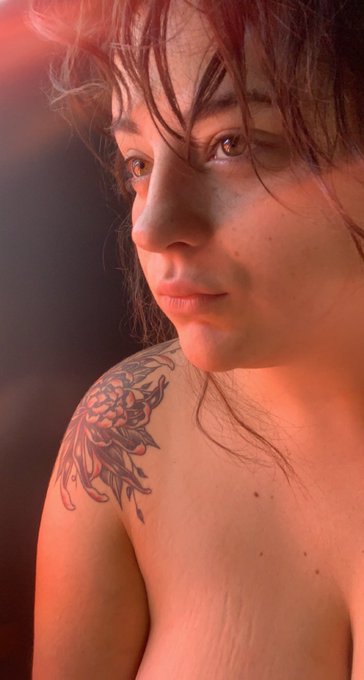 Good morning, Sluts ✨   Now say it back. https://t.co/HYeHYZ6iFA<a href="/tag/freetask"class="tags"><span>#freetask</span></a>
