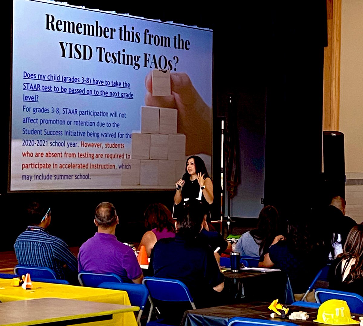 catherinedoc12's tweet image. Sharing and discussion HB4545 at Del Valle MS. Doing whatever it takes to reach our students. #InterventionForAll #Growth #LeadershipMatters @AmyAlarcon23 @YsletaISD @BrendaChR1