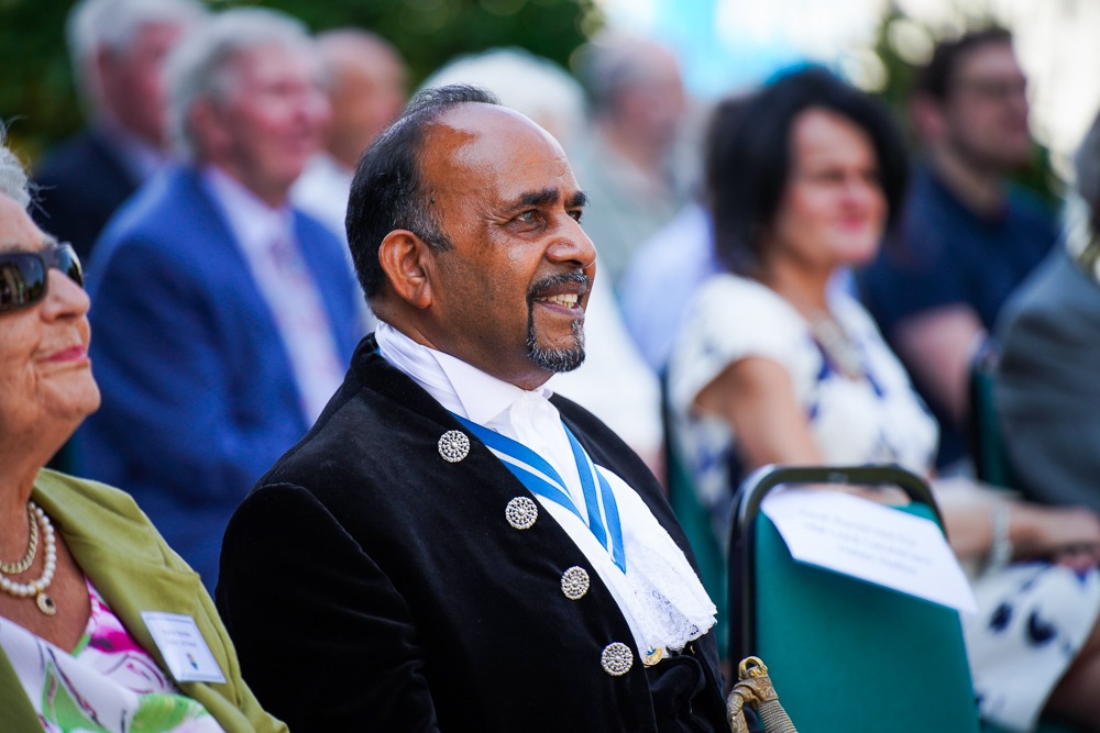 Eric Masih (@masih_ericm) on Twitter photo Last week, I attended the <a href="/IrishinLuton/">Luton Irish Forum</a> as a guest of honour at the presentation of The Queen's Award for Voluntary Service by <a href="/LLieutenantBeds/">Lord-Lt Bedfordshire</a>
Well deserved <a href="/IrishinLuton/">Luton Irish Forum</a> providing welfare, social, and volunteering opportunities during this difficult year. #qavs #luton #Bedford Last week, I attended the <a href="/IrishinLuton/">Luton Irish Forum</a> as a guest of honour at the presentation of The Queen's Award for Voluntary Service by <a href="/LLieutenantBeds/">Lord-Lt Bedfordshire</a>
Well deserved <a href="/IrishinLuton/">Luton Irish Forum</a> providing welfare, social, and volunteering opportunities during this difficult year. #qavs #luton #Bedford