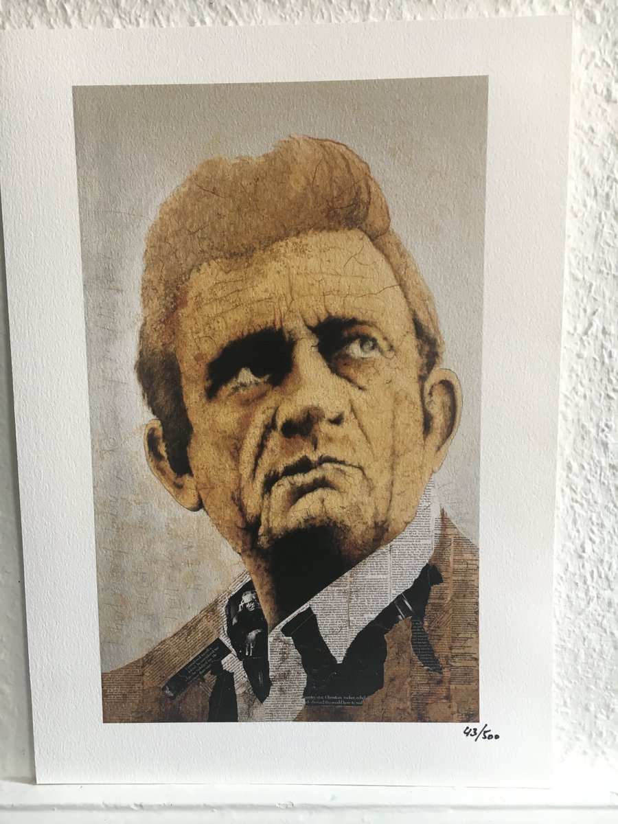 We love us some Johnny!
#johnnycash #cashcabin #taylorguitars #cordialcablesusa