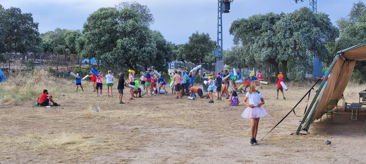 ¡Día del Pueblo Libre! En el décimo día de campamento cambiamos scouters por chavales durante la mañana e hicimos diferentes actividades. ¡Léelo todo en el diario del campa! gsorion.wixsite.com/librodecampame… #gsorion #scouts #campamentodeverano