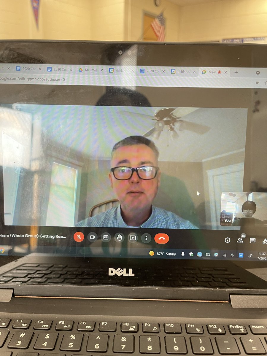 HorizonRNE's tweet photo. Happening Now: Welcome Mr. Ian Anderson, Harvard University Admissions Counselor, to our Horizon/IB Summer Program. #GettingReadyForCollege @MonaeBispham @RNECavaliers @RichlandTwo @nate_innovate @R2Magnets @mark1_sims @VrhodenVanessa @dfowler27 @RNECollegeCtr @RNE_Counseling https://t.co/H2QmMrIuYL
