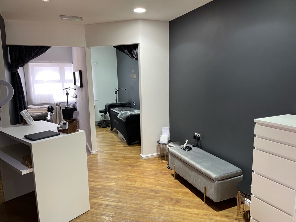Johnsonssalons's tweet photo. Beauty space available to rent at our Stockton Heath salon. 😍

Email us at Lorraine.johnson@btconnect.com for more information. https://t.co/PzWZmfbAe8