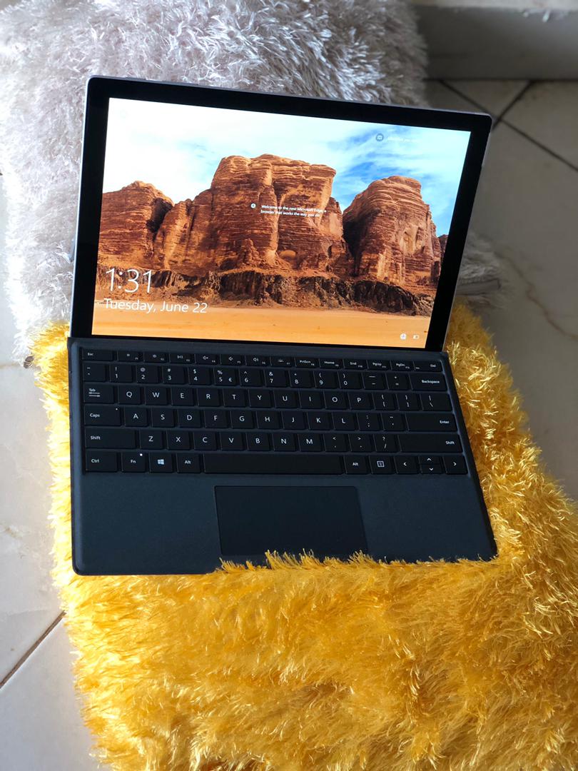 Naritechug's tweet photo. Microsoft surface pro 6 Detachable  Tablet, Intel core i7-8th gen, 16 GB RAM, 512 GB SSD, 10 hrs battery, simcard slot, 4K Screen Resolution

Call/WhatsApp: 0756558906
#NaritechComputers
Follow us/Join
https://t.co/mZvuSCfTPJ https://t.co/0otS00vhic