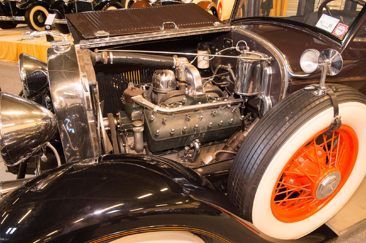 UltimativCars's tweet photo. And the story continues: @RootMoose is n°173.

The #Lincoln #ModelL #3window Sedan [developed as 173C] was only available in 1929 &amp; made in 436 units;
such one was sold 2018 on an auction of #Bonhams.

ENJOY! https://t.co/OvbTYOYrYv