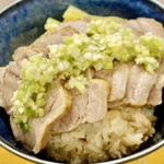 豚ロースブロックを炊飯器で調理!その名もシンガポークライスが美味しそう!