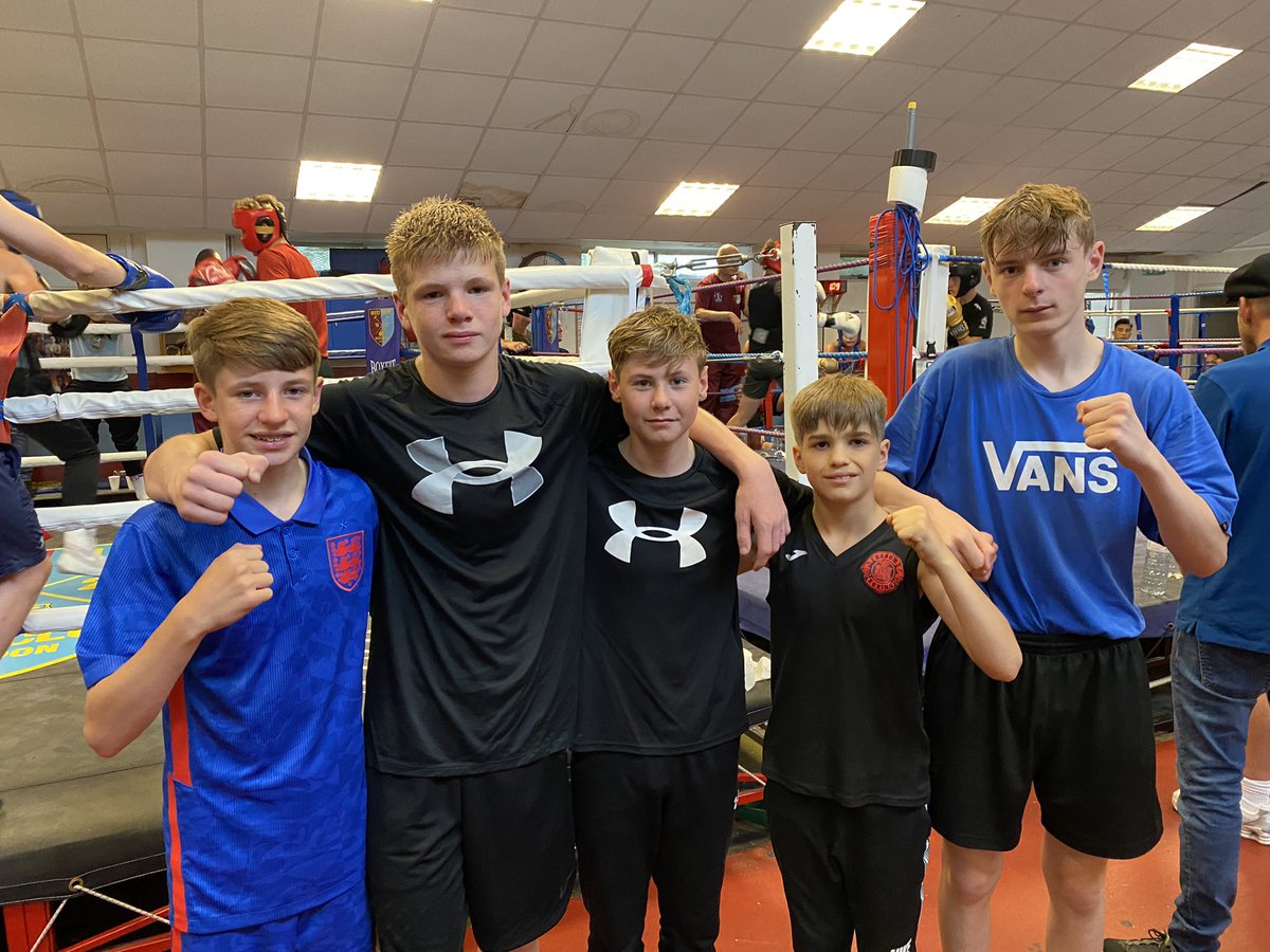 Gavin Lane Barum Boxing tweet media