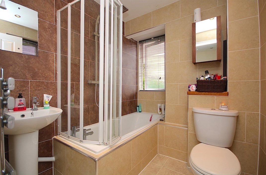 NFLeicester's tweet photo. 🎉 𝗡𝗘𝗪 𝗟𝗜𝗦𝗧𝗜𝗡𝗚! 🎉 2 Bedroom End Terrace in #Syston. £189,950. 📞 us on 0116 344 0110 to arrange your viewing! 😊 https://t.co/HTFJreJisU