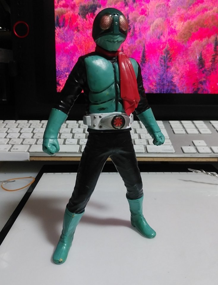 旧1号ソフビ可動化改造。ソフビ魂版を使いました。中古でアンテナ欠品