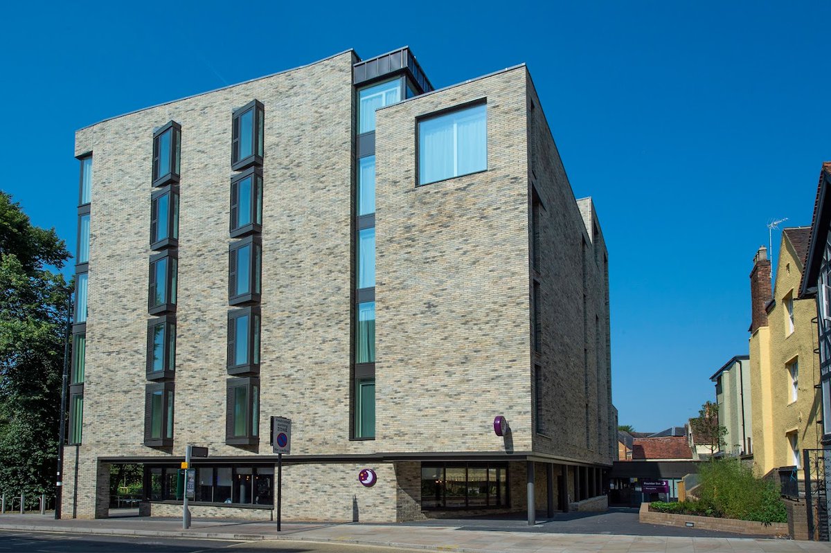 Premierinn Twitter Search