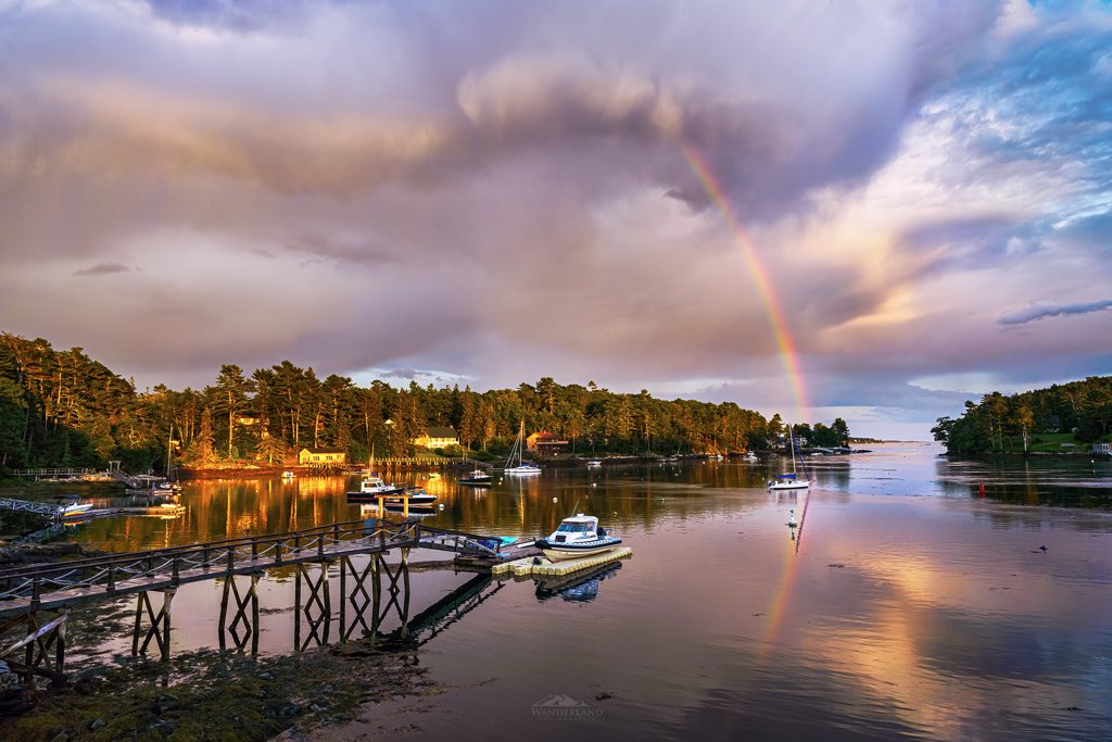 WndrlndPhoto's tweet photo. Storms Friday night created the perfect conditions for rainbows on the Maine coast! #boothbayharbor #southport #maine https://t.co/mwI3C73soE