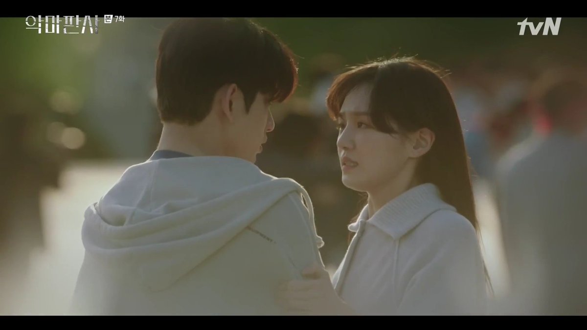 onejmoroll's tweet photo. she's been there for him since day 1. i'd love to know more about soohyun aaaaa 

#DevilJudgeEp7 https://t.co/8xGFWIA21p