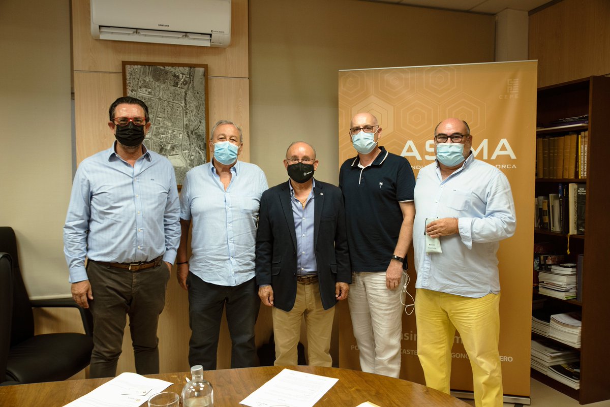 TrueWorldOrg's tweet photo. El Polígono de Son Castelló, el primer polígono industrial inteligente de las Baleares. Hoy @TrueWorldOrg ha firmado un acuerdo de colaboración con @FundacionAsima para poner en marcha el proyecto. Más info: https://t.co/UyR0jtJJ48 https://t.co/ij5LHeMYet