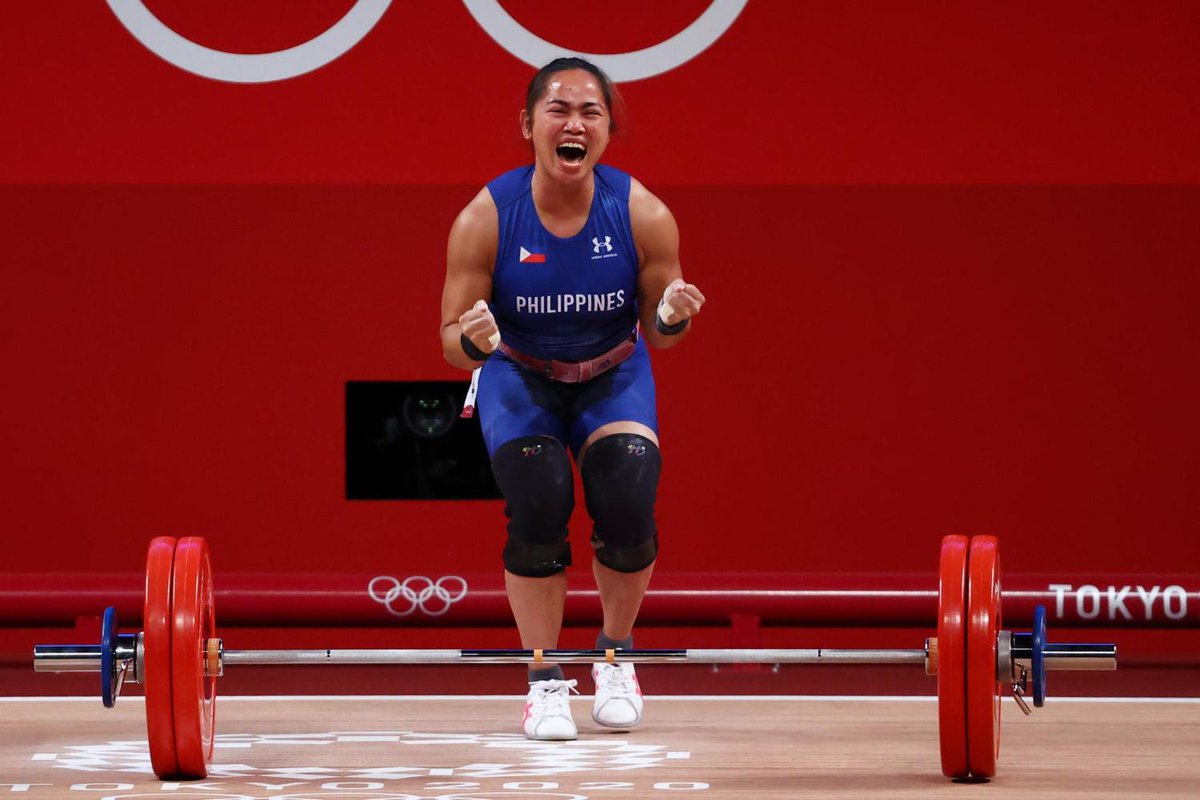 rapplerdotcom's tweet image. WINNING MOMENT. 🇵🇭 🥇

MABUHAY KA, HIDILYN DIAZ! Diaz makes history as the Philippines' first Olympic #gold medalist! (Photos: Edgard Garrido/Reuters) #Tokyo2020 #Olympics #PHI #Weightlifting 

STORY: rappler.com/sports/weightl…