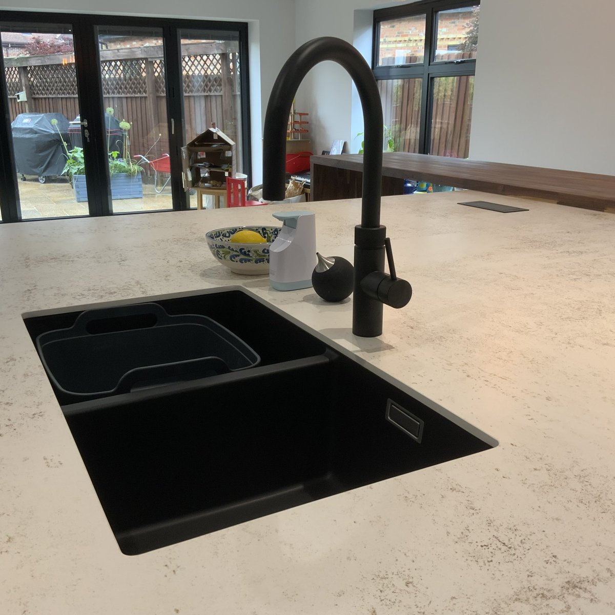 Lima Kitchens Milton Keynes tweet media