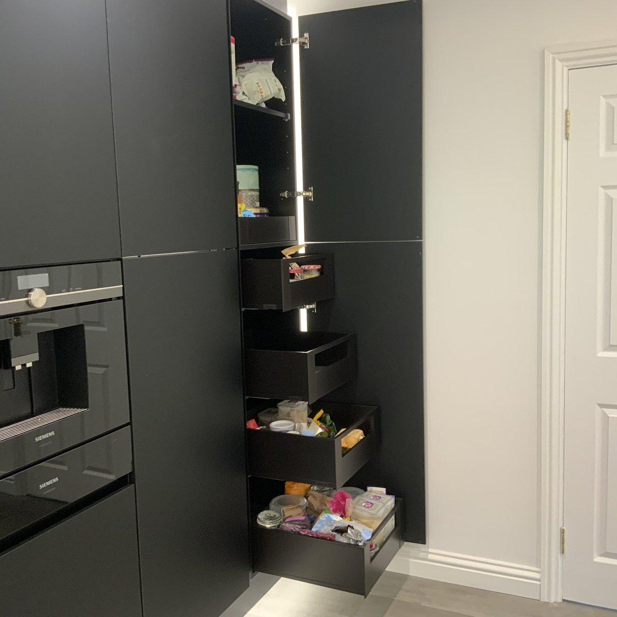 Lima Kitchens Milton Keynes tweet media