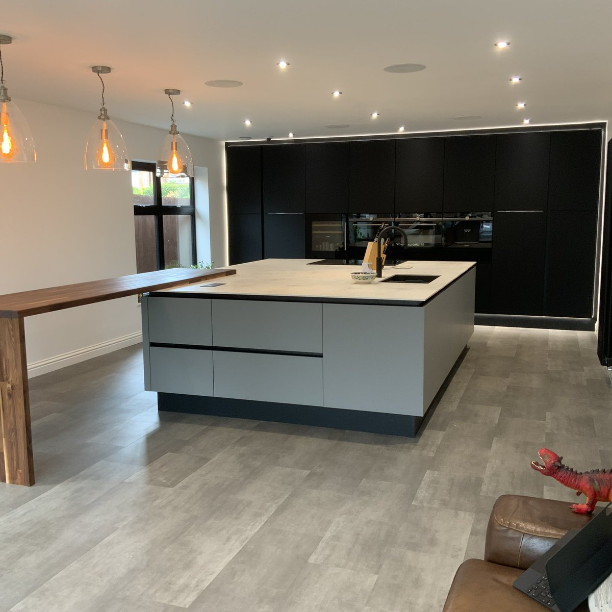 Lima Kitchens Milton Keynes tweet media