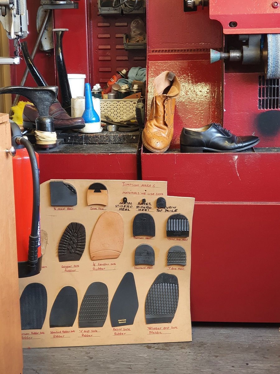 Col_cub's tweet image. Some shoe training today in #southport #timpson #tesco with new starter Jordan. I am very impressed with frist attempt at gents heels @darrenbrowna6 @TimpsonNews