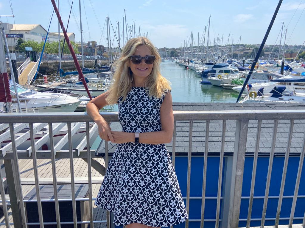 EstateMoves's tweet image. #lovingwherewelive #directmovesenjoyingthesun 😎😎😎