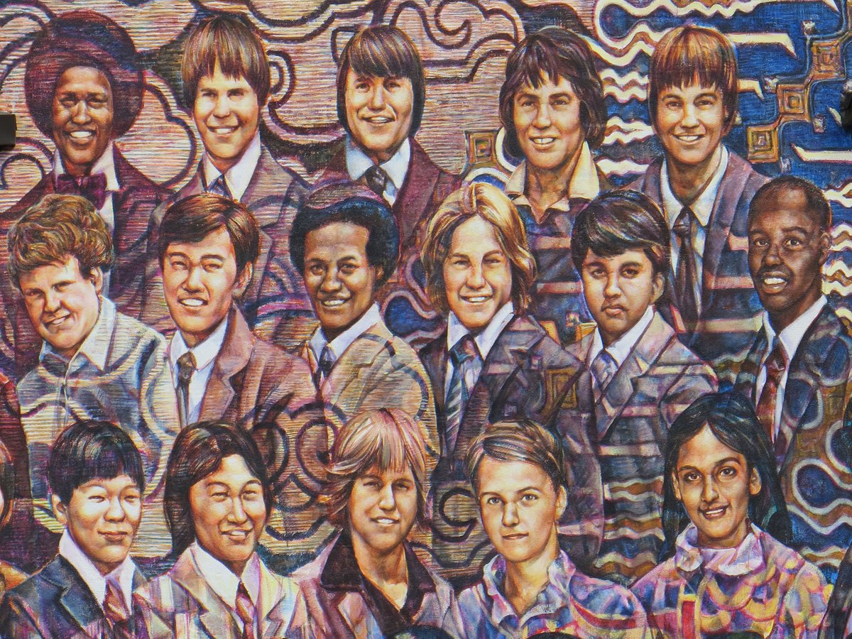 Looking for something to do this week? Try a <a href="/VillageofIsling/">Islington BIA</a> mural walking tour, Wed July 28th,10am register here. eventbrite.ca/e/163314380709 #thingstodointoronto #mural #walkingtour #history #art #etobicoke #westendtoronto #toronto. Sponsored by <a href="/LolaMacanowicz/">Lola Macanowicz, CFP, CLU, CHS, CIP (She/Her)</a>