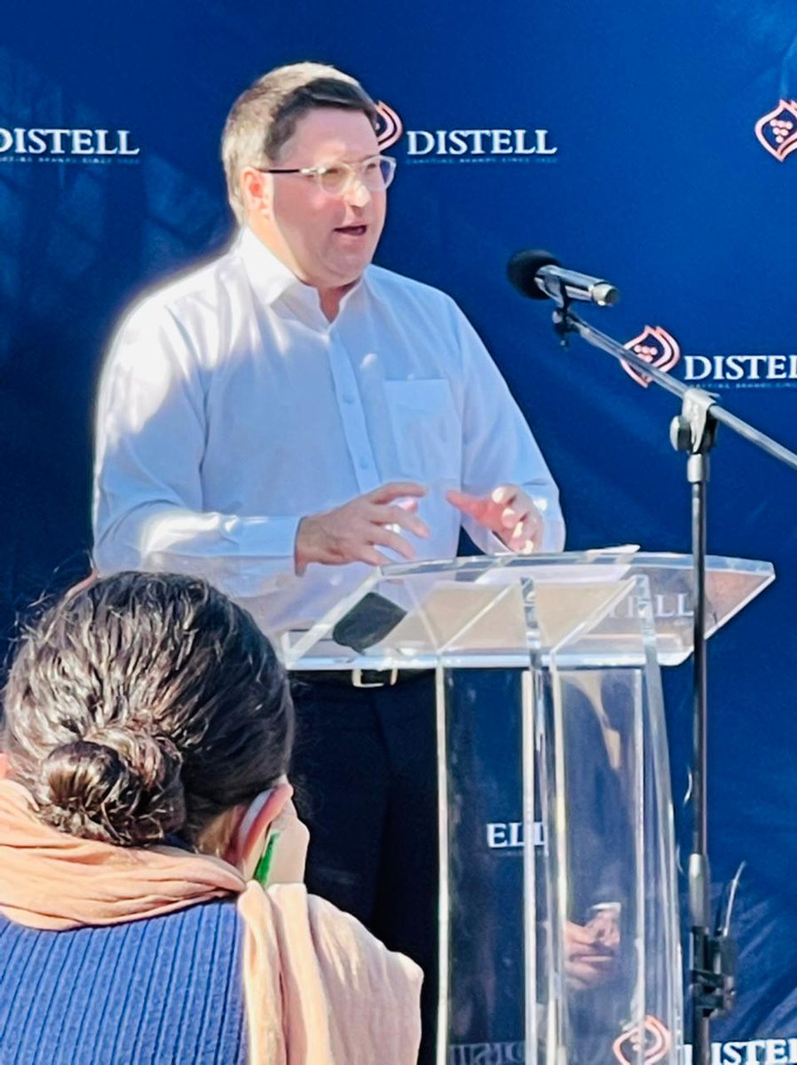 LeslieWThomas's tweet photo. Excited to be part of the vaccination programme and play our part. Distell opened its first of 4 vaccination centres today - #igotvaccinated @distellgroup @richardmrushton @alanwinde @DavidMaynier https://t.co/EQTPyBf0nK