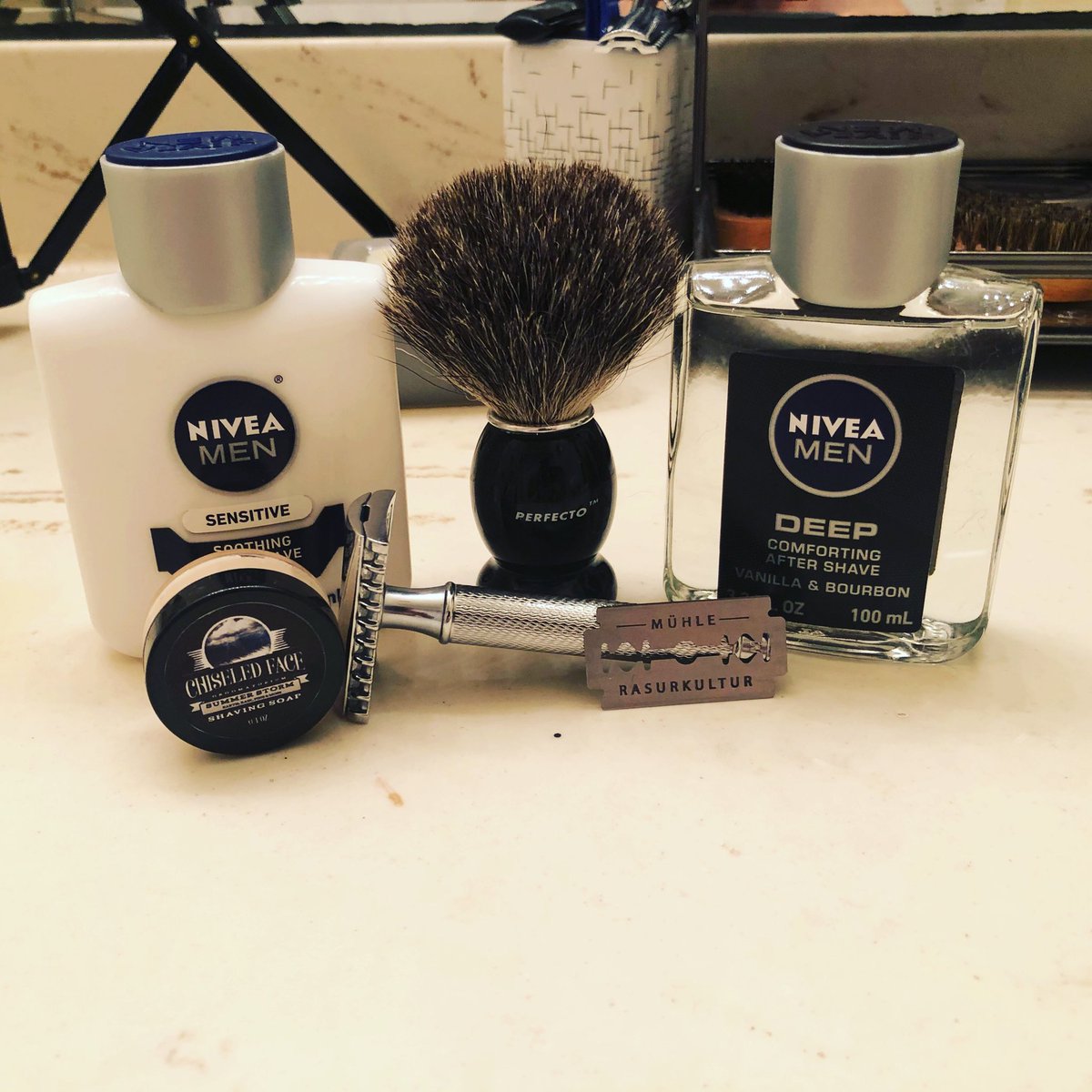 thedaveshaves's tweet photo. Stormy Monday Muhle Shave @wetshavers #wetshavers #wetshave #wetshaving #wetshaveloyalists #wetshaveoftheday #shaveoftheday💈💈#sotd #traditionalshaving #thedaveshaves #beards #stayhappy #stayhealthy #keepshaving #proraso #chiseledface #niveamensensitivepostshavebalm https://t.co/x6fomBpVIh