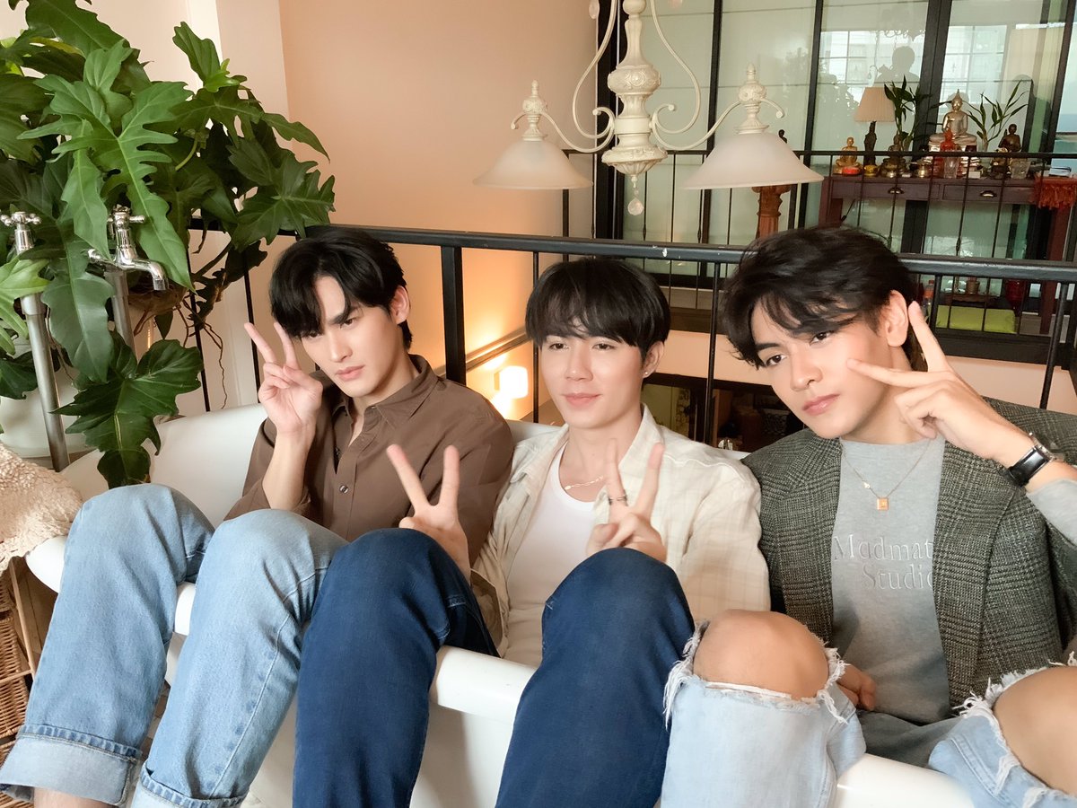 WutMovie's tweet photo. งานอะไรเนี่ย https://t.co/6HDJ6T2wAe