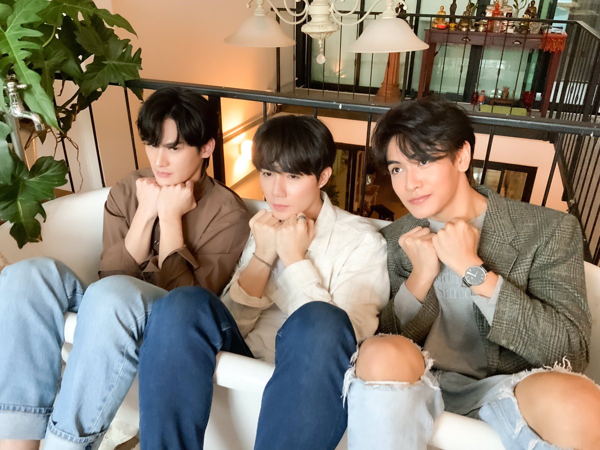 WutMovie's tweet photo. งานอะไรเนี่ย https://t.co/6HDJ6T2wAe
