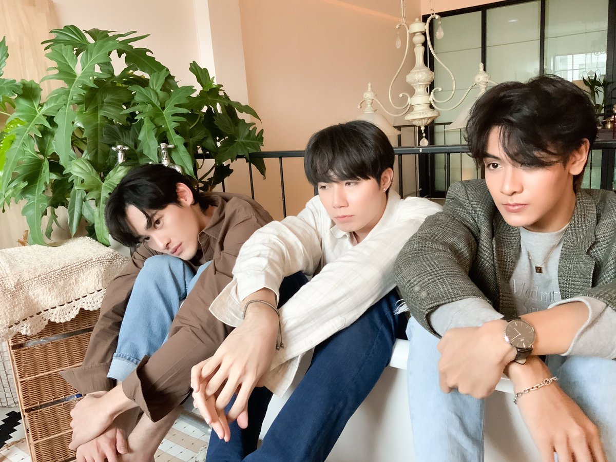 WutMovie's tweet photo. งานอะไรเนี่ย https://t.co/6HDJ6T2wAe