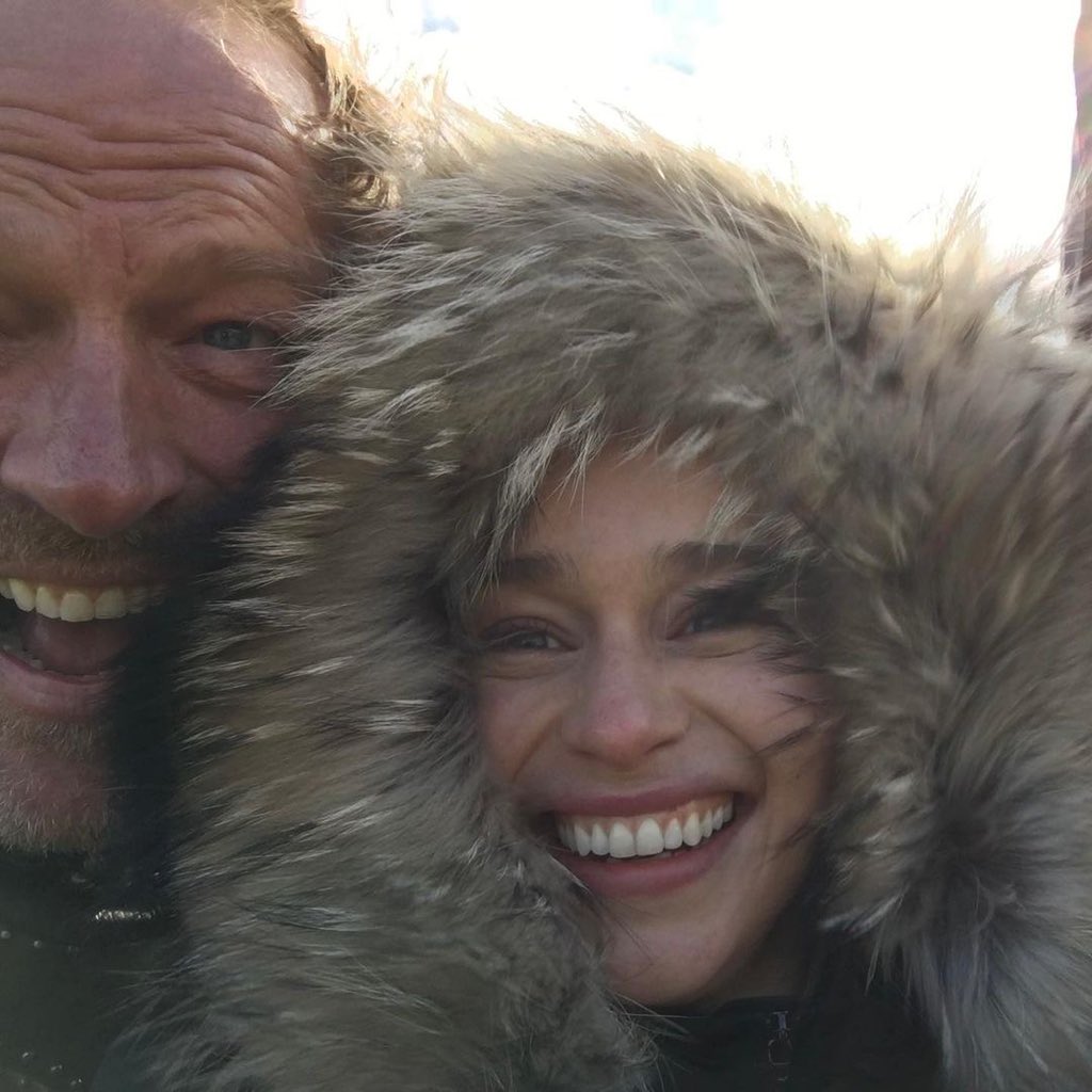 📲 Emilia Clarke welcomes Iain Glen on IG ☺️