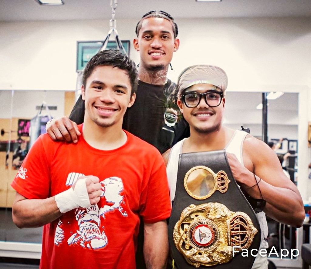 RafmandoManiaol's tweet photo. #ShowtimeSquad Monday
Filipino Pride: π₯ππ€π΅π
π MR. JORDAN CLARKSON, @JordanClarksons at
π MR. APL DE. AP, @apldeap
Binisita si
β€οΈ SEN. MANNY PACQUIAO, @MannyPacquiao
Habang nasa training ito. π₯ππ€π΅π https://t.co/kd2azqkdd9