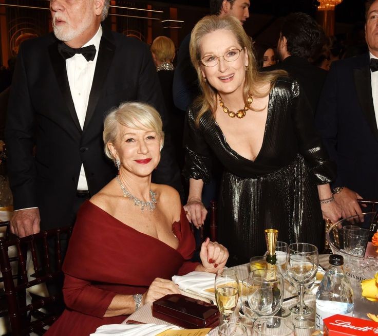 Happy birthday dame helen mirren! love their necklace <3 