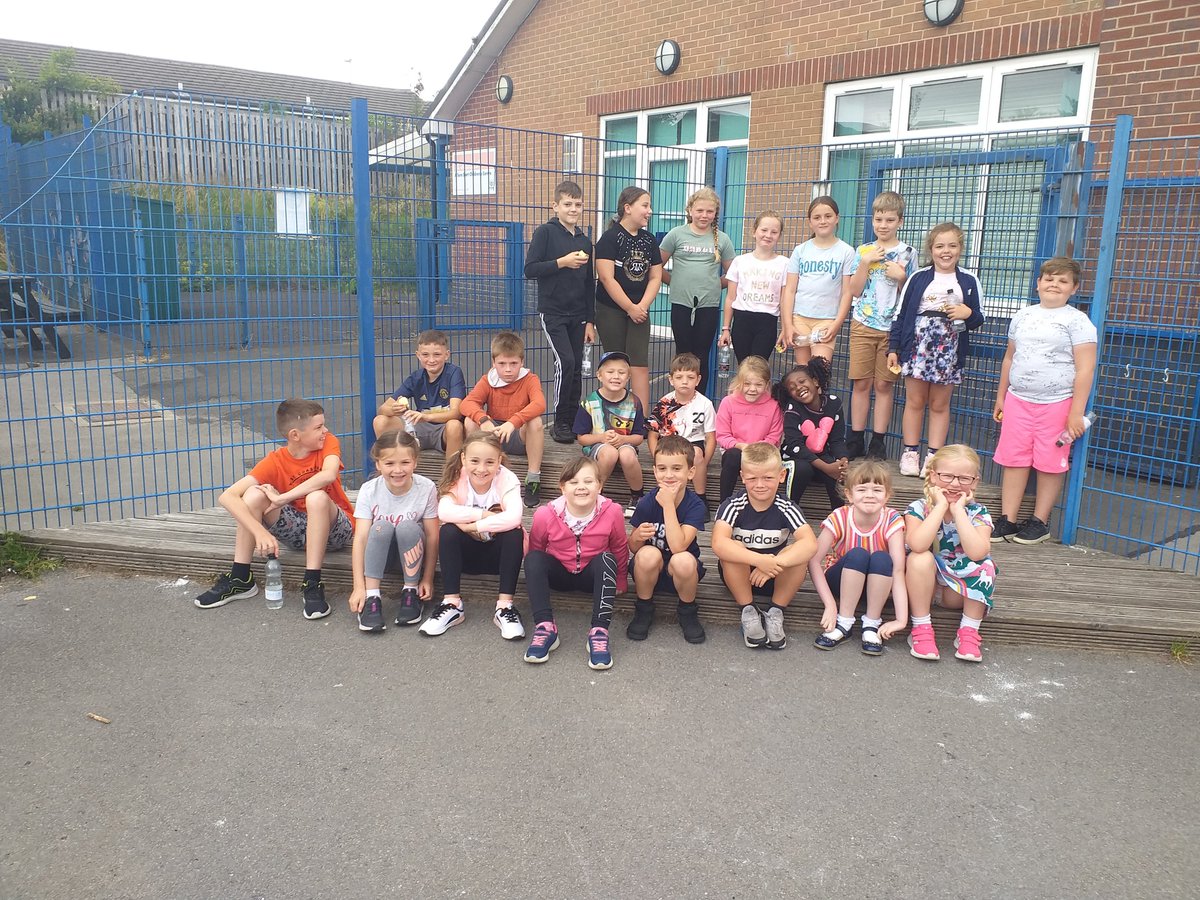The Dove-Shell Fed (@dove_shell_fed) on Twitter photo Our Summer Programme funded by <a href="/educationgovuk/">Department for Education</a> and @oldhamcouncil began today at both schools. The children had a great time doing sport, craft and making their own lunch!
Free places still available at ECSJ, Mon-Fri 9-3. Please message 07519814385 to book a place. #HAF2021 Our Summer Programme funded by <a href="/educationgovuk/">Department for Education</a> and @oldhamcouncil began today at both schools. The children had a great time doing sport, craft and making their own lunch!
Free places still available at ECSJ, Mon-Fri 9-3. Please message 07519814385 to book a place. #HAF2021