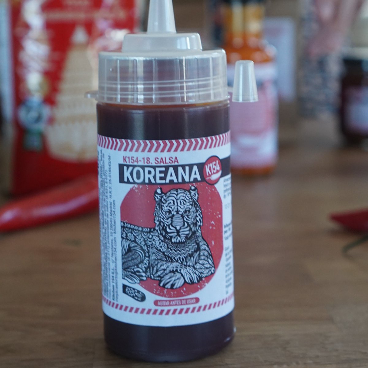 Kitchen_154's tweet photo. Si te vas a la playa no te olvides la Koreana☀️SPF 250. https://t.co/Ao46dzs4NE
#SalsaPicante #Picante #Spicy #NiGastroNipollas #BBQ #locosxelpicante #hotsauce #Kitchen154 #Madrid https://t.co/qtgvhaSn3B